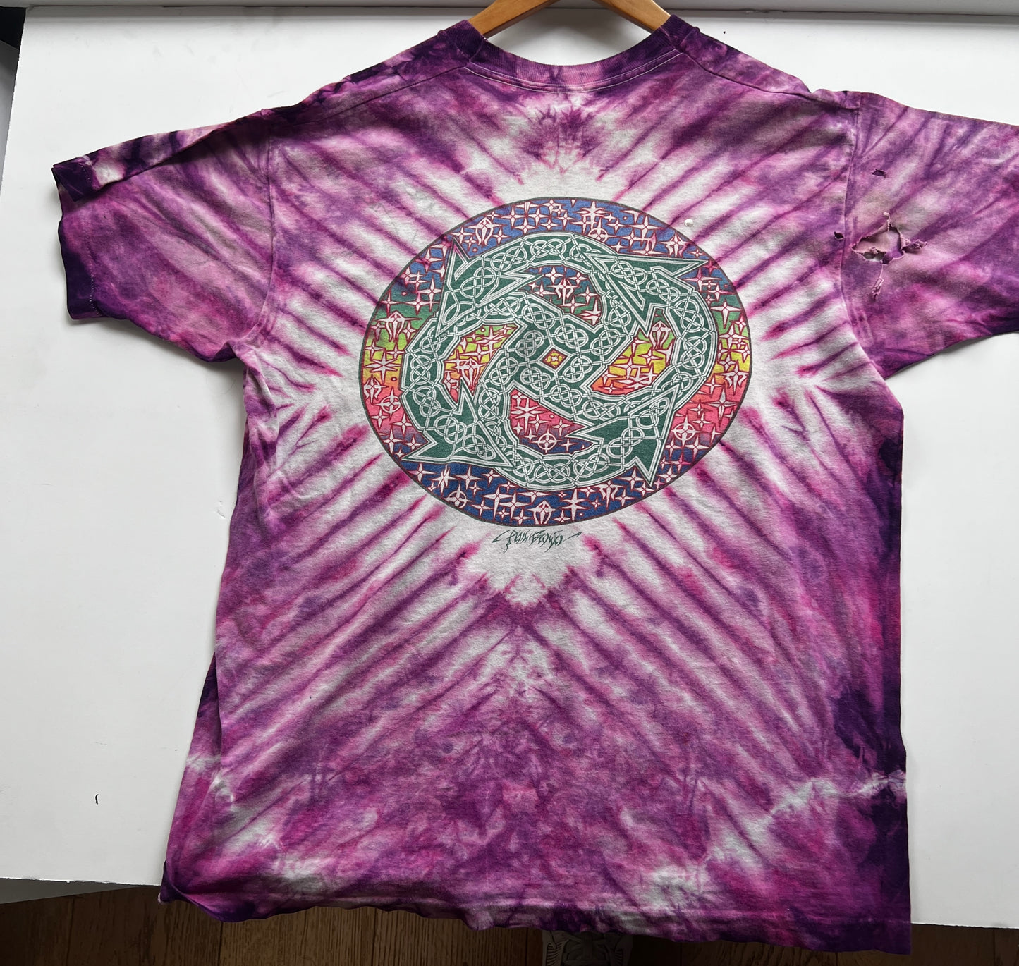 Vintage 1980s Phil Brown Tie-Dye Tee – Rare Purple Variant