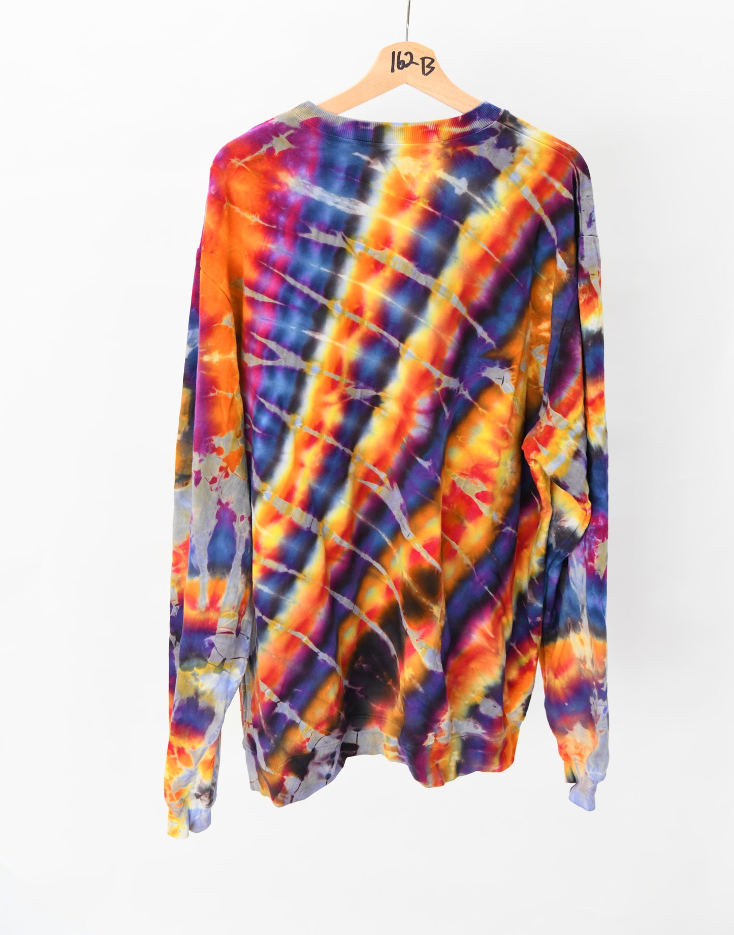 CREWNECK SWEATER