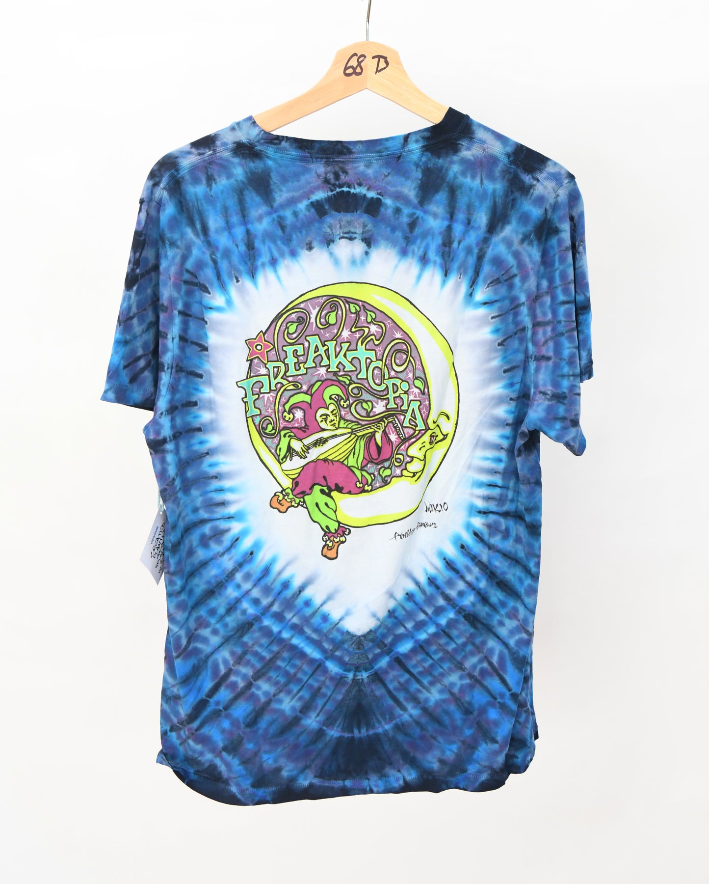 Lady With A Fan short sleeve  T-SHIRT.