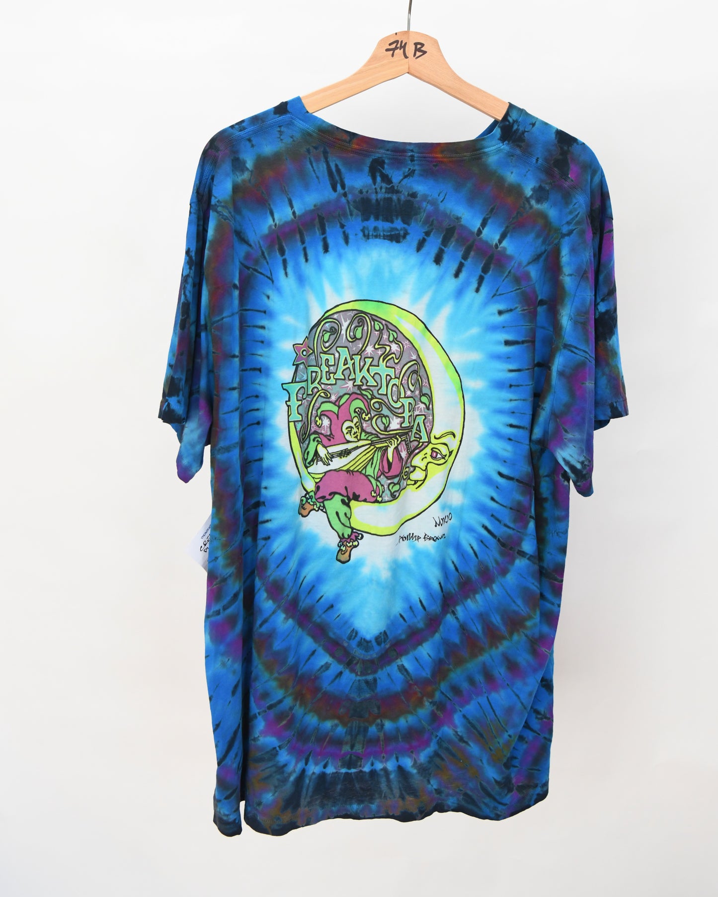 Lady With A Fan T-SHIRT